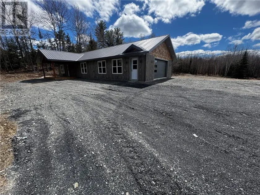 Detached at 8707 Highway 535 N, Markstay