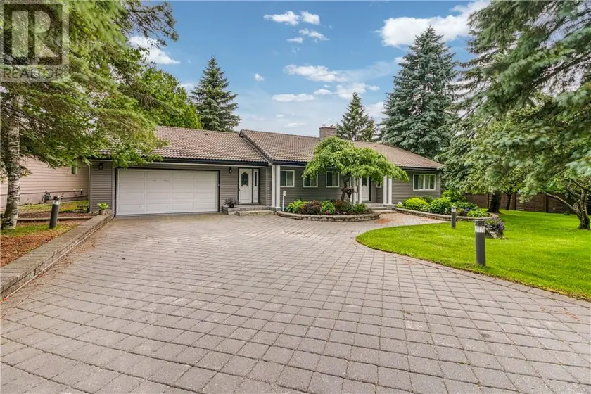Detached at 647 Kirkwood Drive, Sudbury