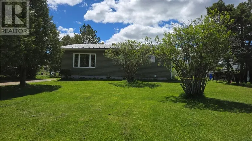 Detached at 732 Highway 64, Alban