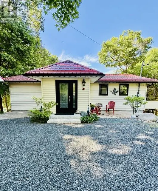 Detached at 309 Clear Lake Drive, Espanola