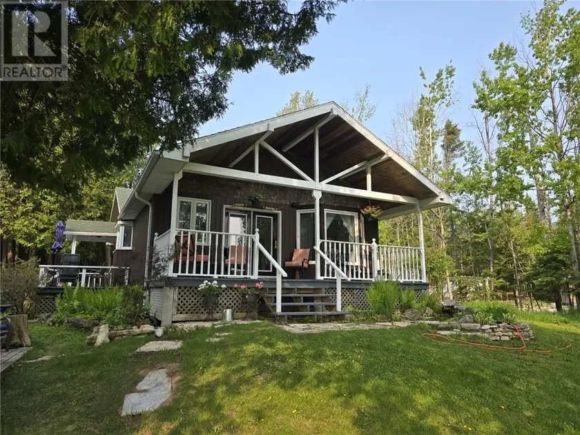 Detached at 102 A Water St, South Bay Mouth