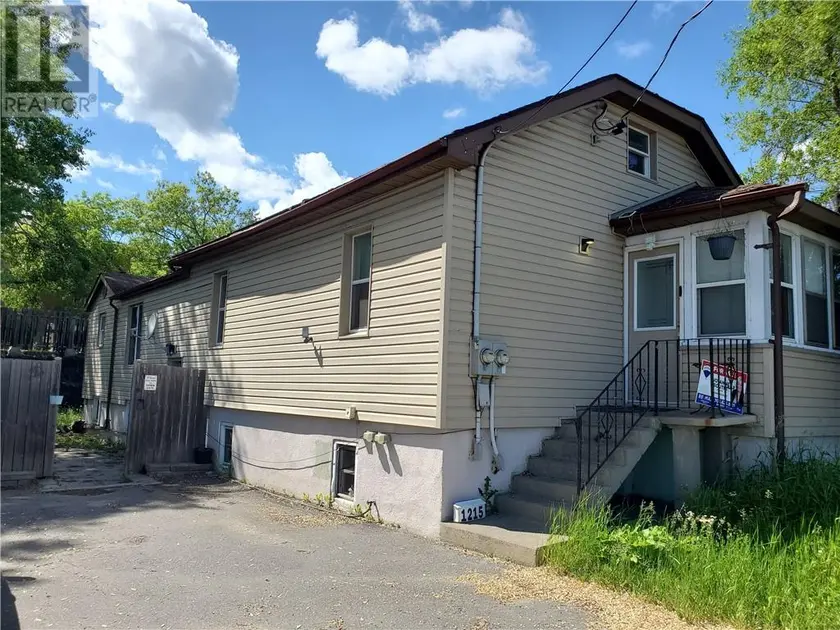 Multiplex at 1215 Notre Dame Avenue, Greater Sudbury