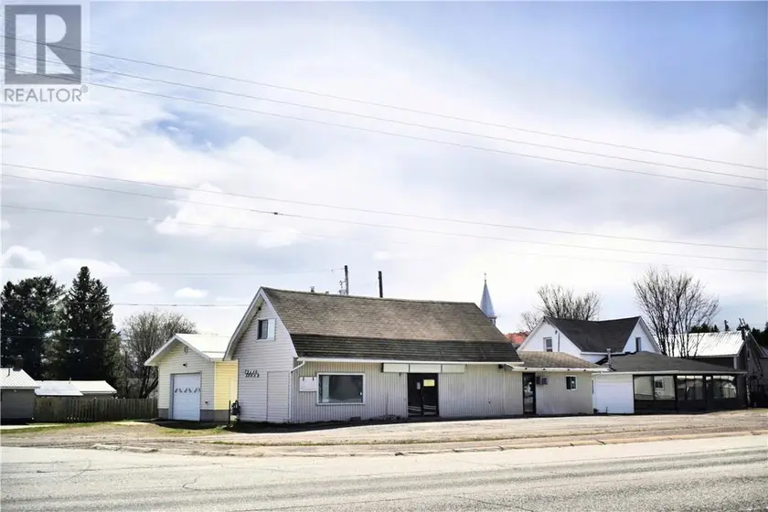 Multiplex at 10494 & 10496 Highway 17, West Nipissing