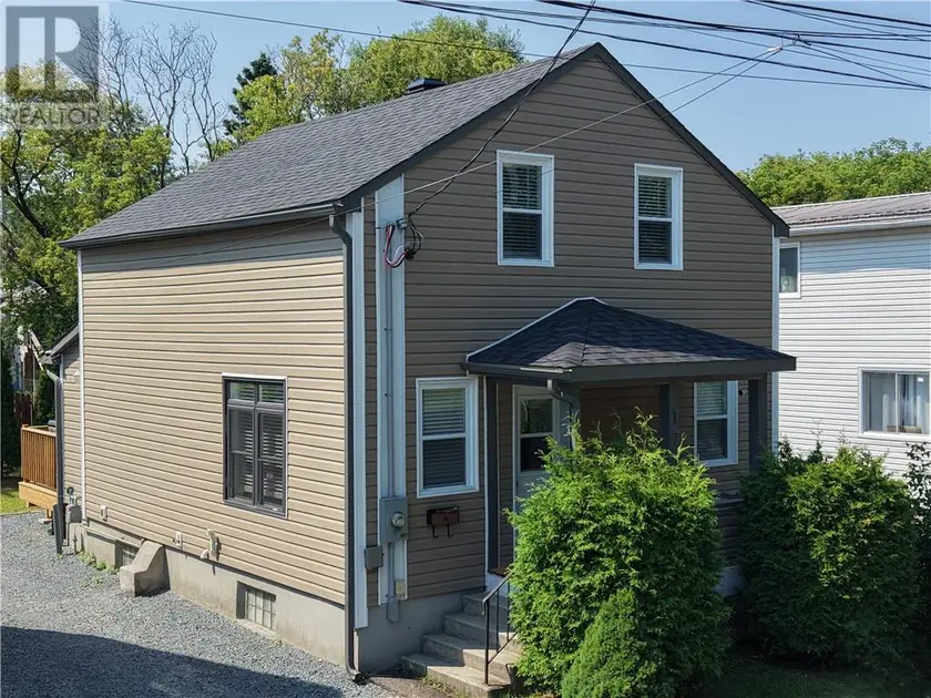 Detached at 177 St. George Street, Sudbury