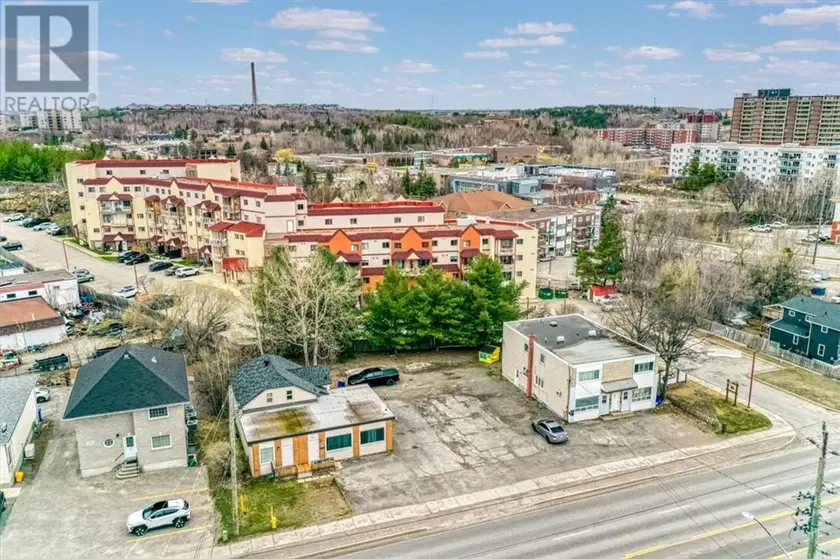 Multiplex at 1471-1477 Paris Street, Sudbury