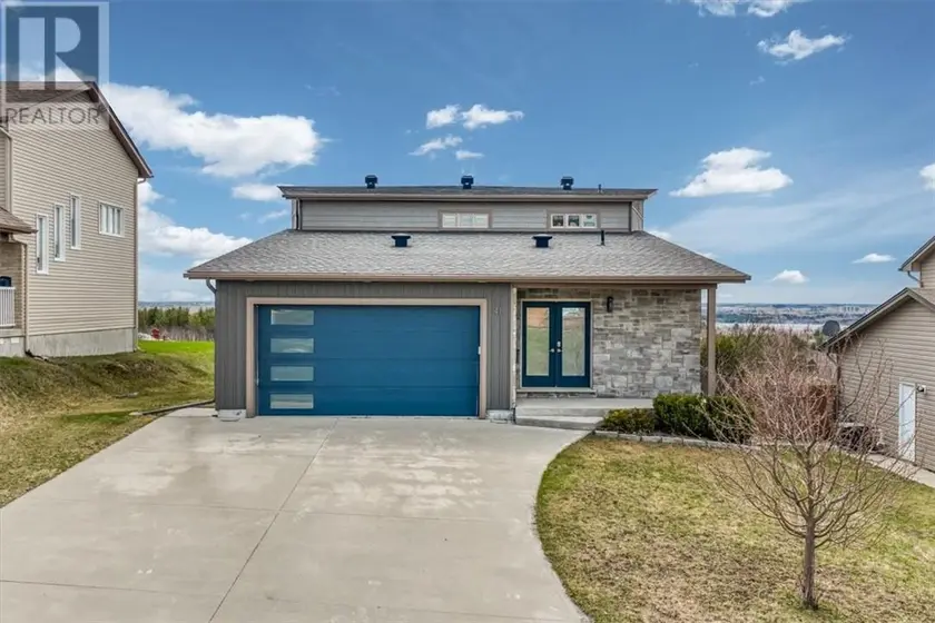 Detached at 41 Kingsview Drive, Sudbury