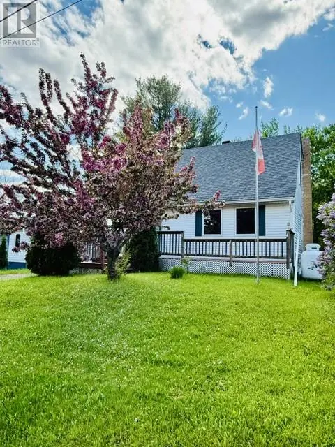 Detached at 14 Cutler Avenue, Spanish