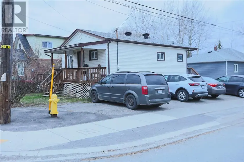 Detached at 422 Queen Street, Sudbury