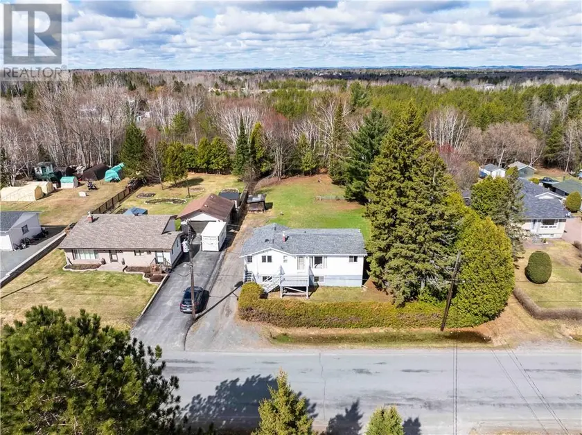 Detached at 3065 Elm, Val Caron