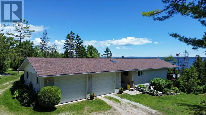 Detached at 238 Lonesome Pine Trail, Tehkummah, Manitoulin Island