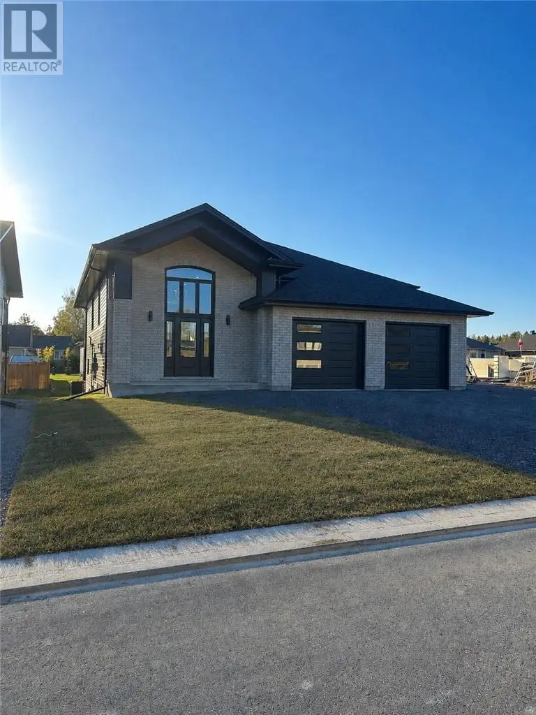Detached at 2981 Windstar Avenue, Chelmsford