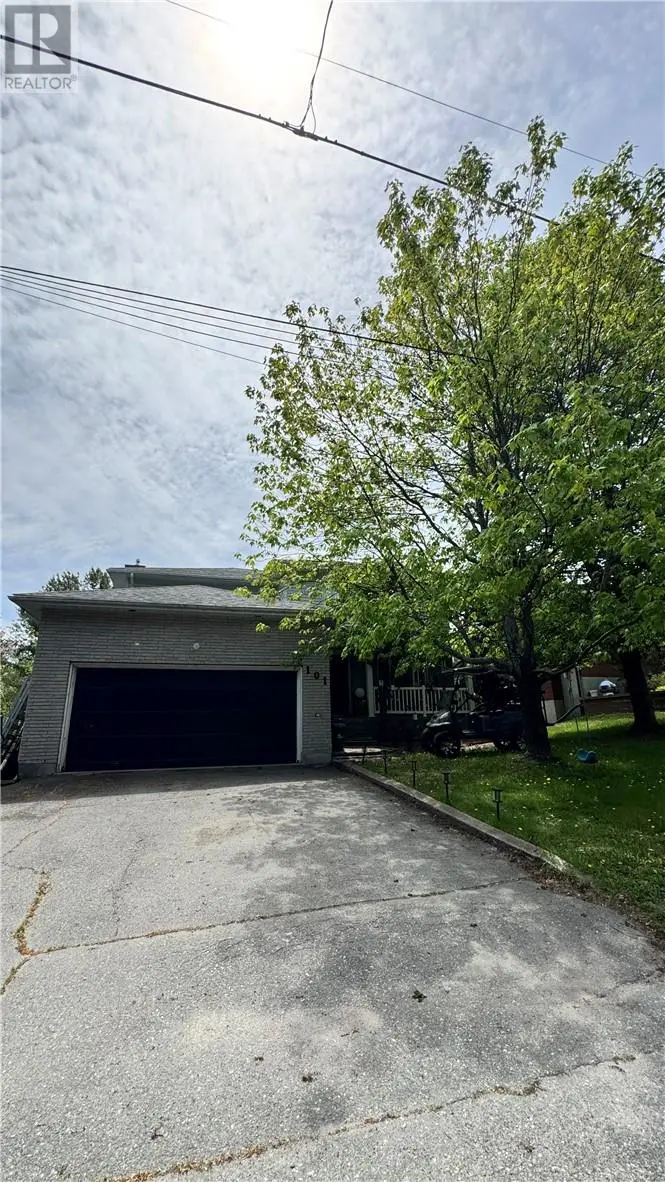 Detached at 101 Field, Lively