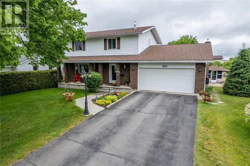 Detached at 584 Mead Boulevard, Espanola