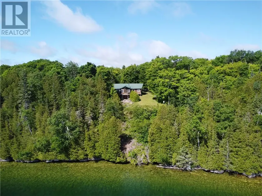 Detached at 320 Perivale Rd W., Spring Bay