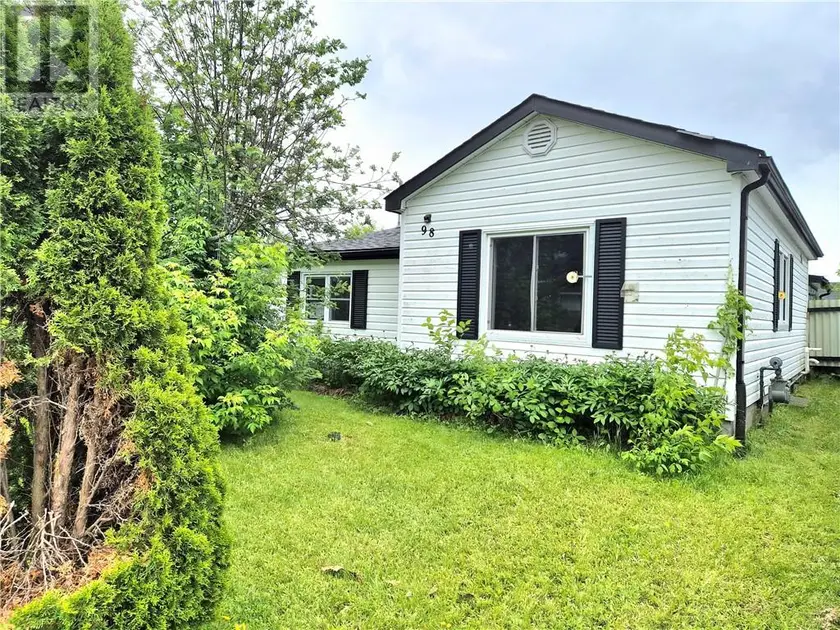 Detached at 98 William, Chelmsford