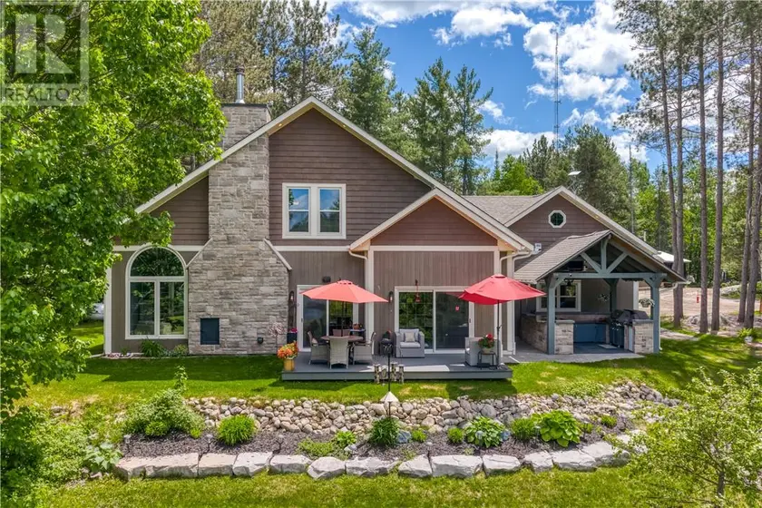 Detached at 1 Geneva Lake Road, Greater Sudbury