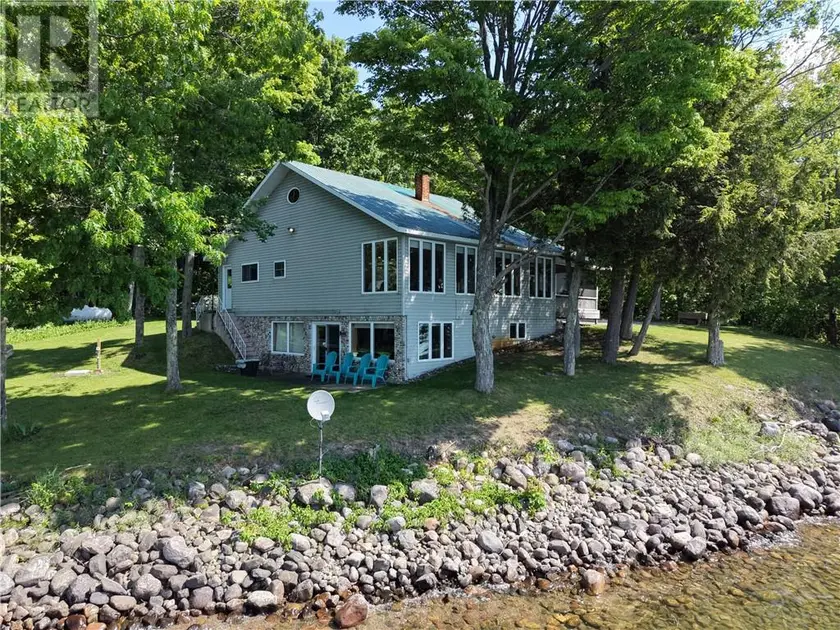 Detached at 17 Beaton, Iron Bridge
