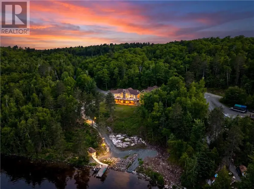 Detached at 254 Oakridge Trail, Skead