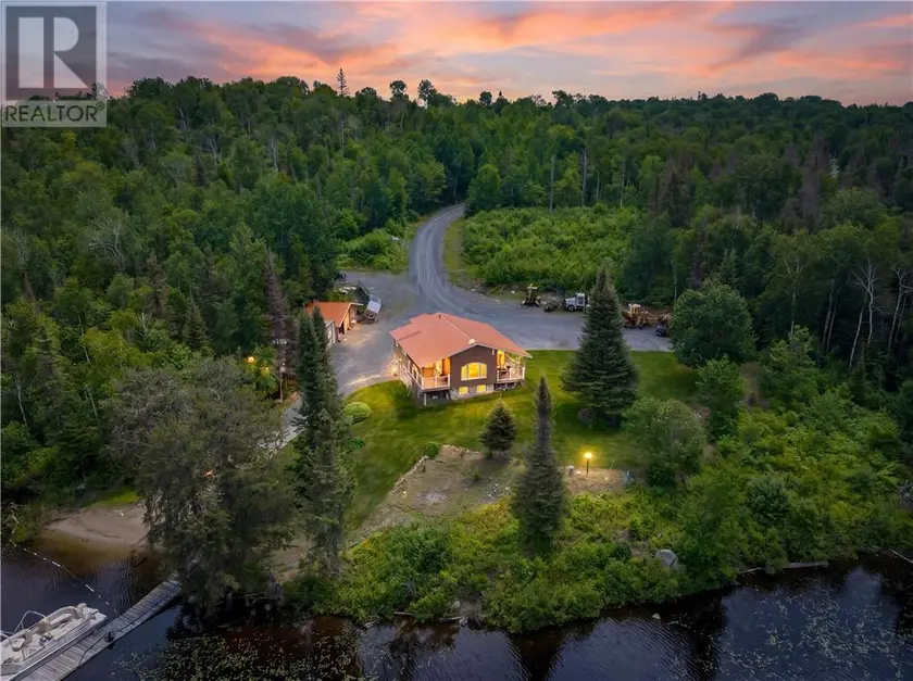 Detached at 121 Ironside Road E, Greater Sudbury
