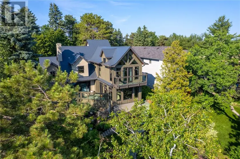 Detached at 522 Second Avenue S, Sudbury