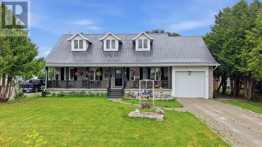 Detached at 3083 Errington N, Chelmsford