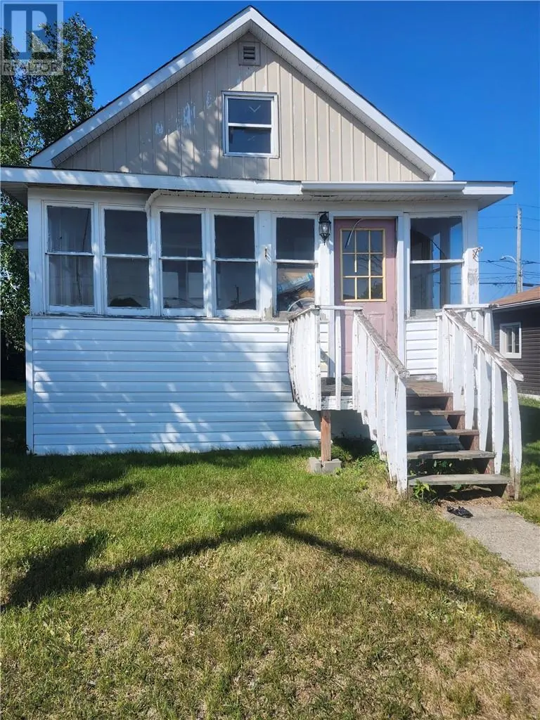Detached at 67 Young Street, Greater Sudbury