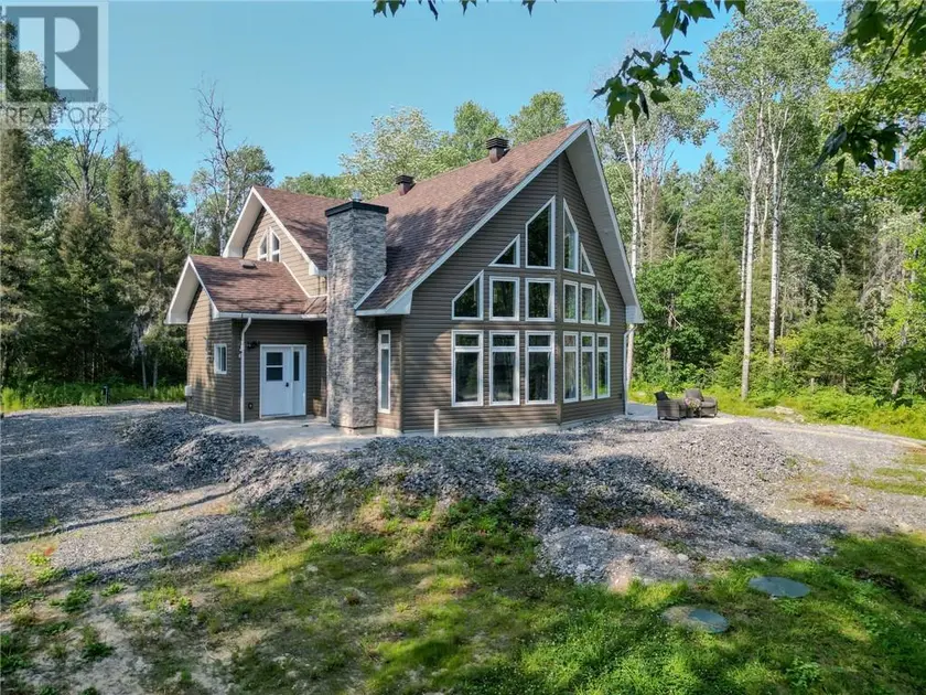 Detached at 384 Old Webbwood Road, Webbwood