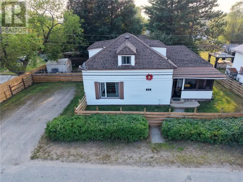 Detached at 415 Wood Street, Espanola