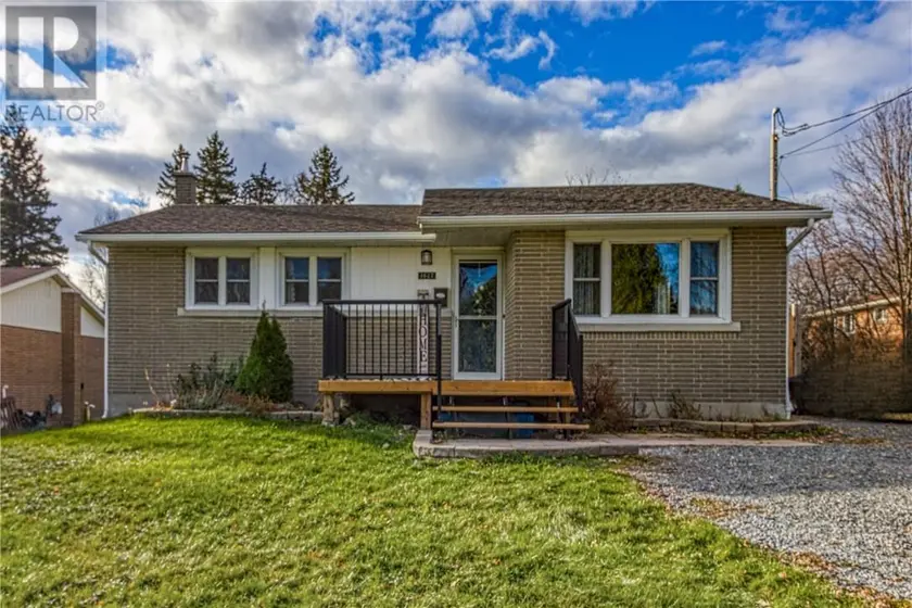 Detached at 1607 Carling Crescent, Sudbury
