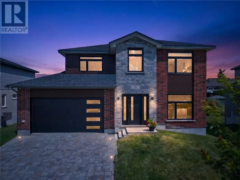 Detached at 21 Vega Court, Sudbury