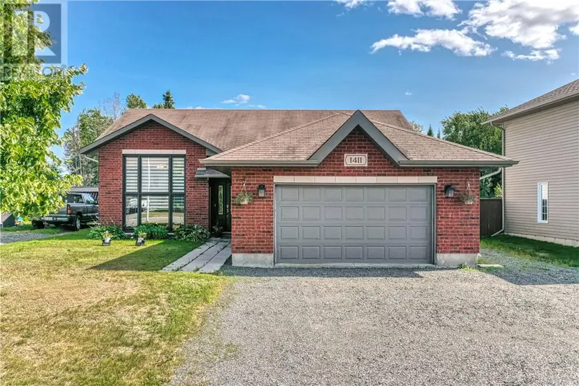 Detached at 1411 Jeanne D'Arc Street, Hanmer