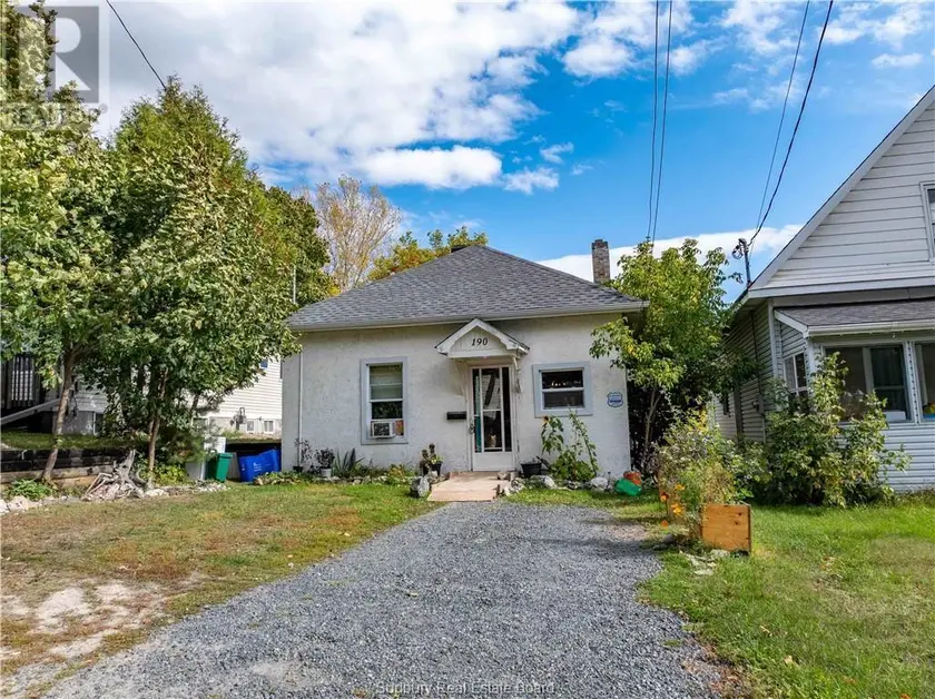 Detached at 190 Eyre Street, Sudbury