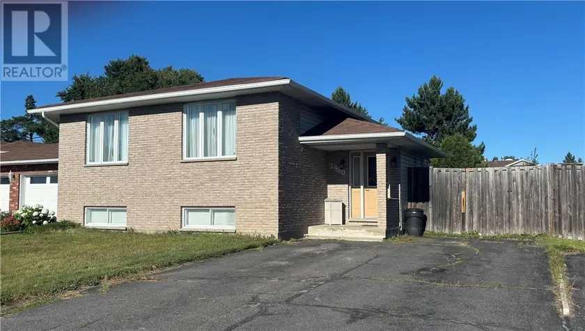 Detached at 2980 Anton, Val Caron