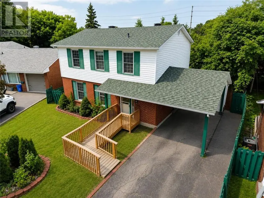 Detached at 29 Caroline Court, Sudbury