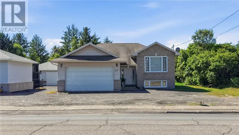Detached at 345 COTE Avenue, Hanmer