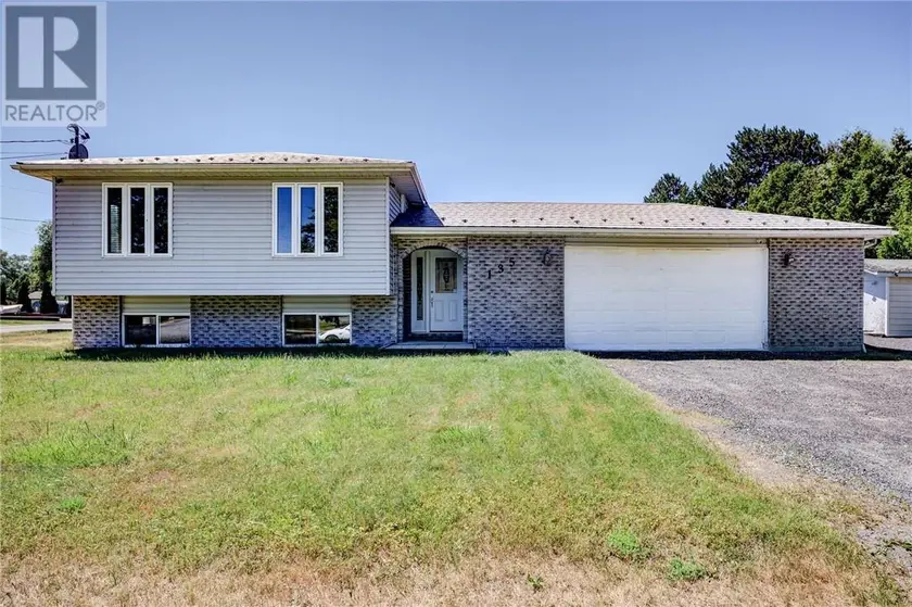 Detached at 135 Ellen Street, Azilda