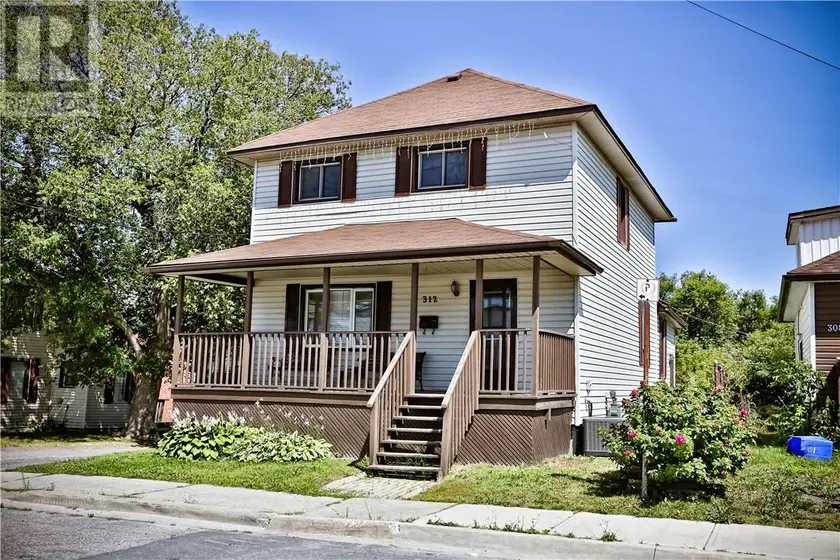 Detached at 312 Murray