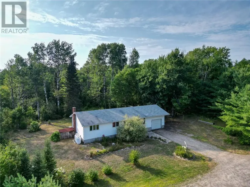 Multiplex at 2-7 Ontario Drive, Spanish