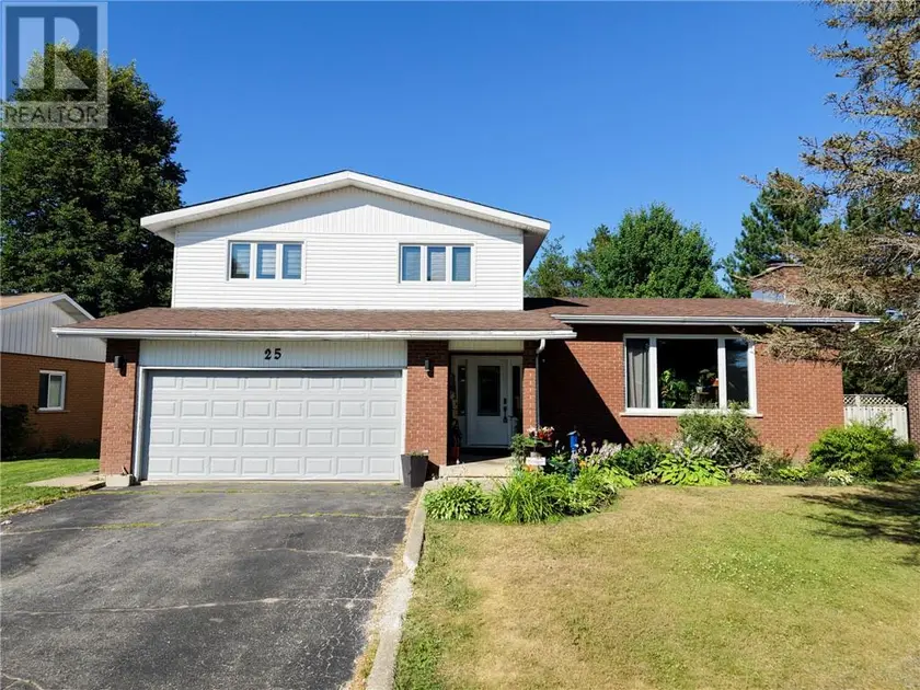 Detached at 25 Goodman Avenue, Espanola