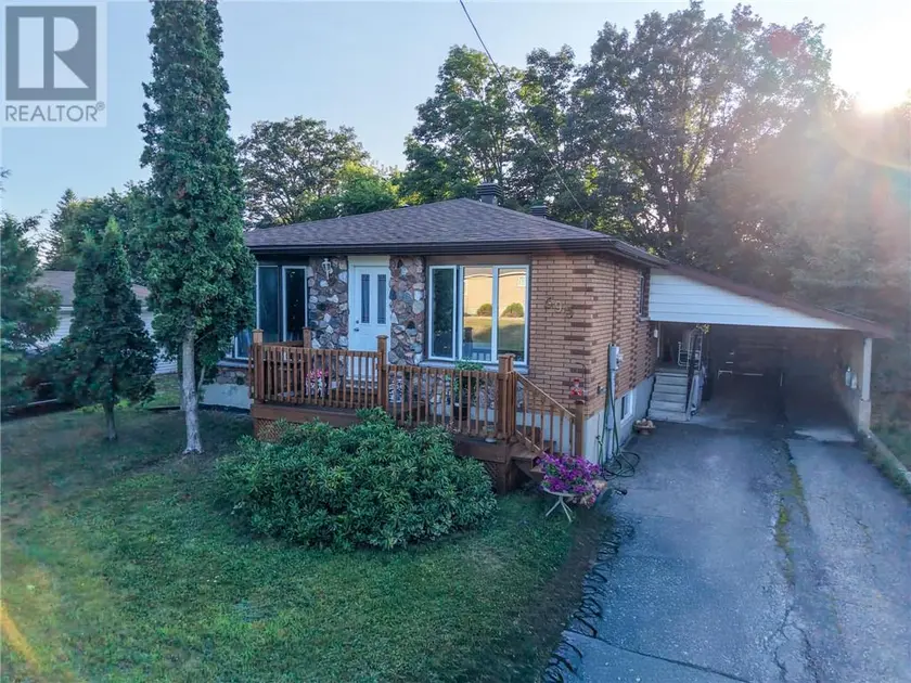Detached at 595 Brophy Street, Massey