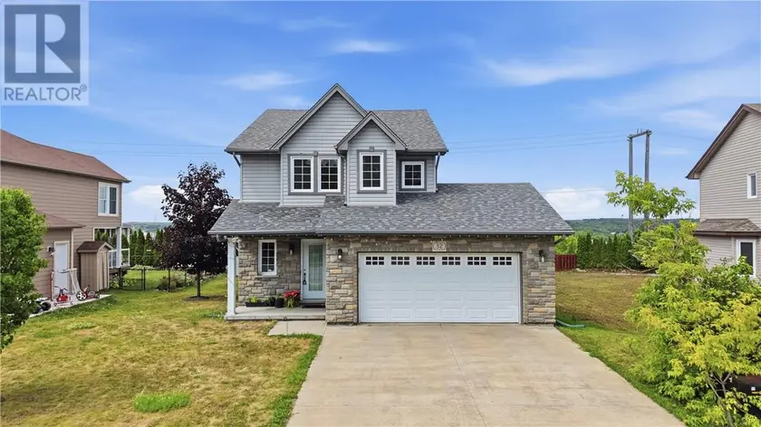 Detached at 32 North Field Crescent, Sudbury