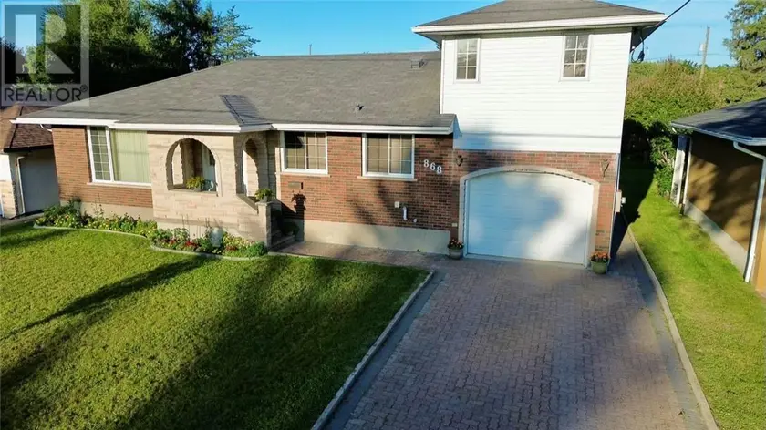 Detached at 868 Westmount Avenue, Sudbury