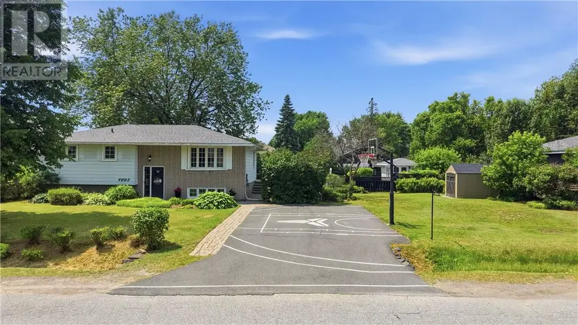Detached at 4663 Guy Avenue, Hanmer