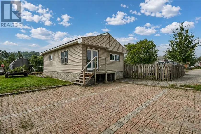 Detached at 19 Center Street, Levack