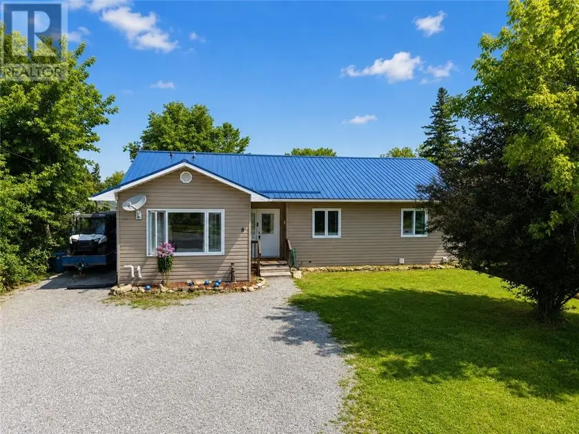 Detached at 8 Blake, Little Current