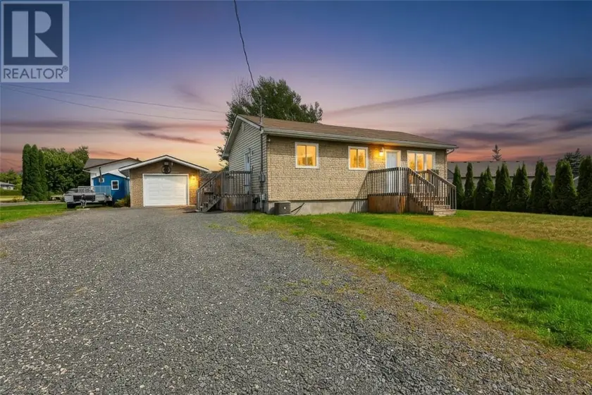 Detached at 154 Aldege, Azilda
