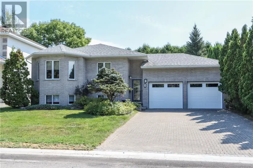 Detached at 8 Ben Street, Lively
