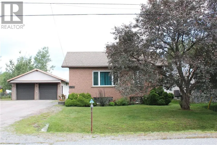 Detached at 2754 Raymond Street, Sudbury
