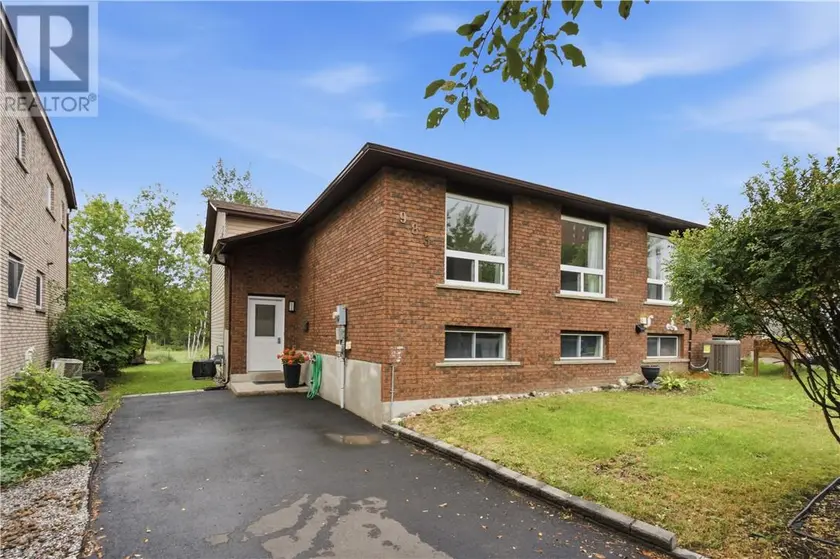 Detached at 983 ARTHUR Street, Sudbury