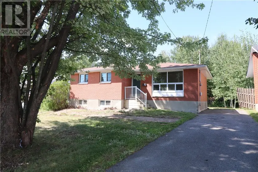 Detached at 1617 Sherwood Avenue, Sudbury